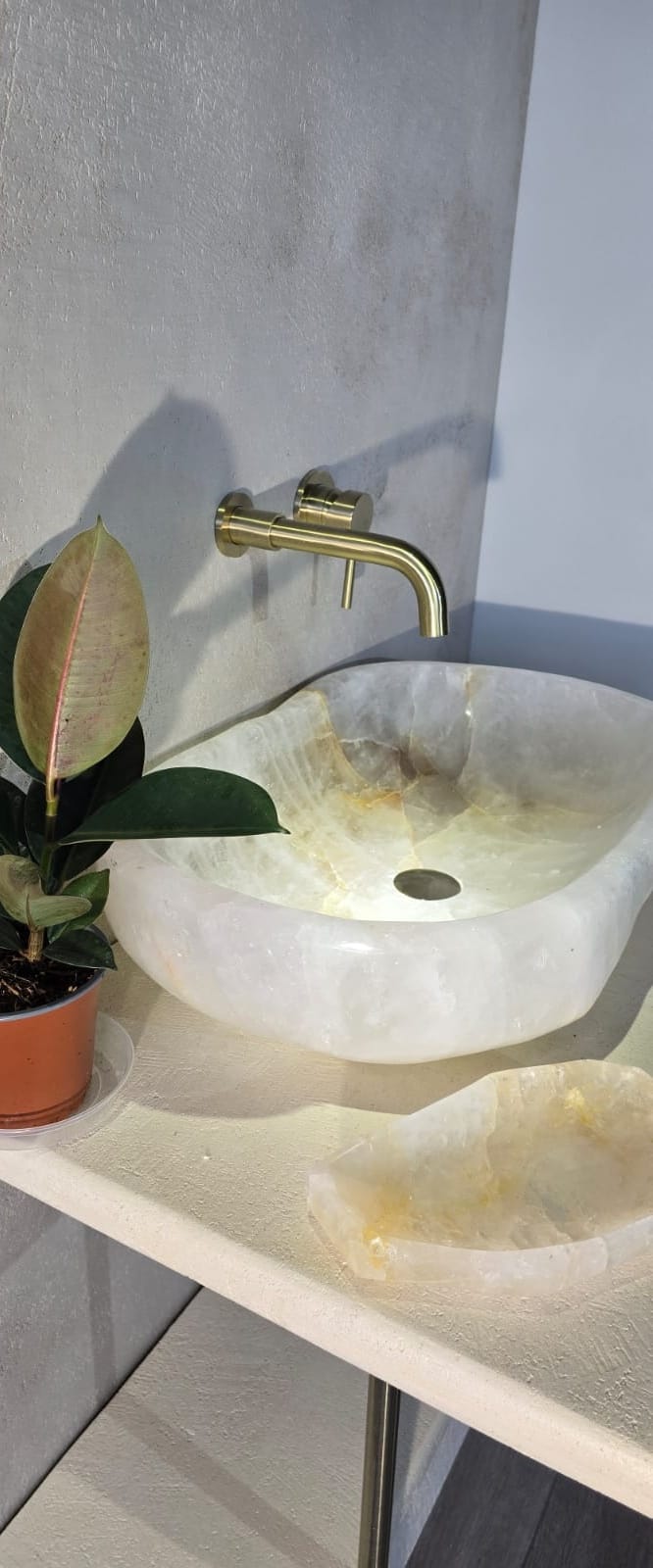 White Quartz wash basin